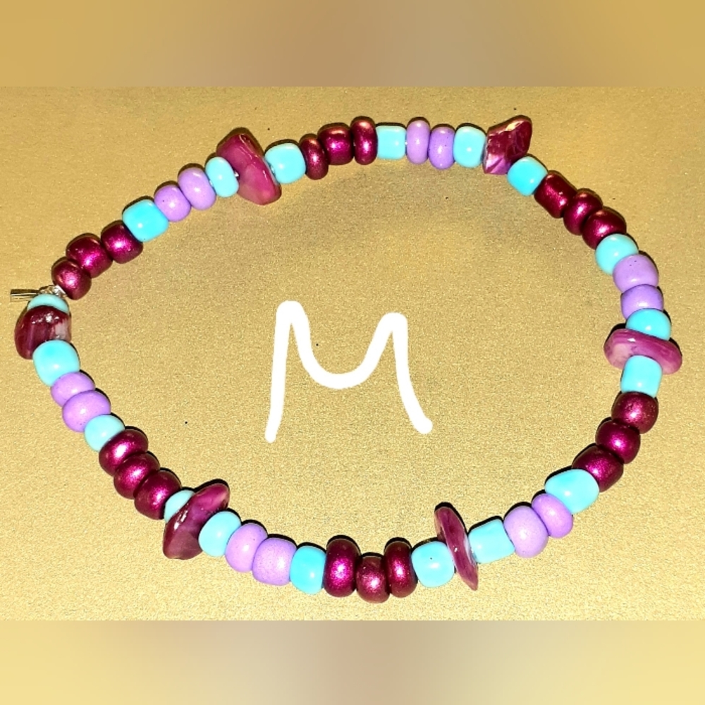 Medium sized crystal bead bracelet